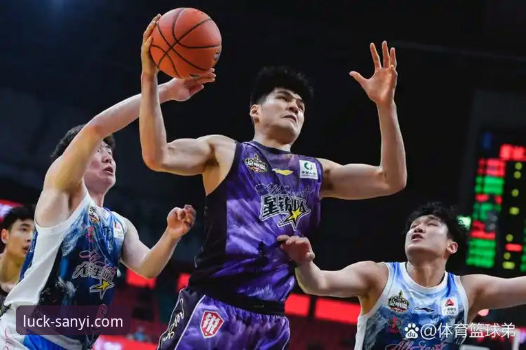 三亿中国娱乐体验推荐 CBA状元陈国豪回避条款深度评测:从北控到广州的交易风波与赛场博弈
